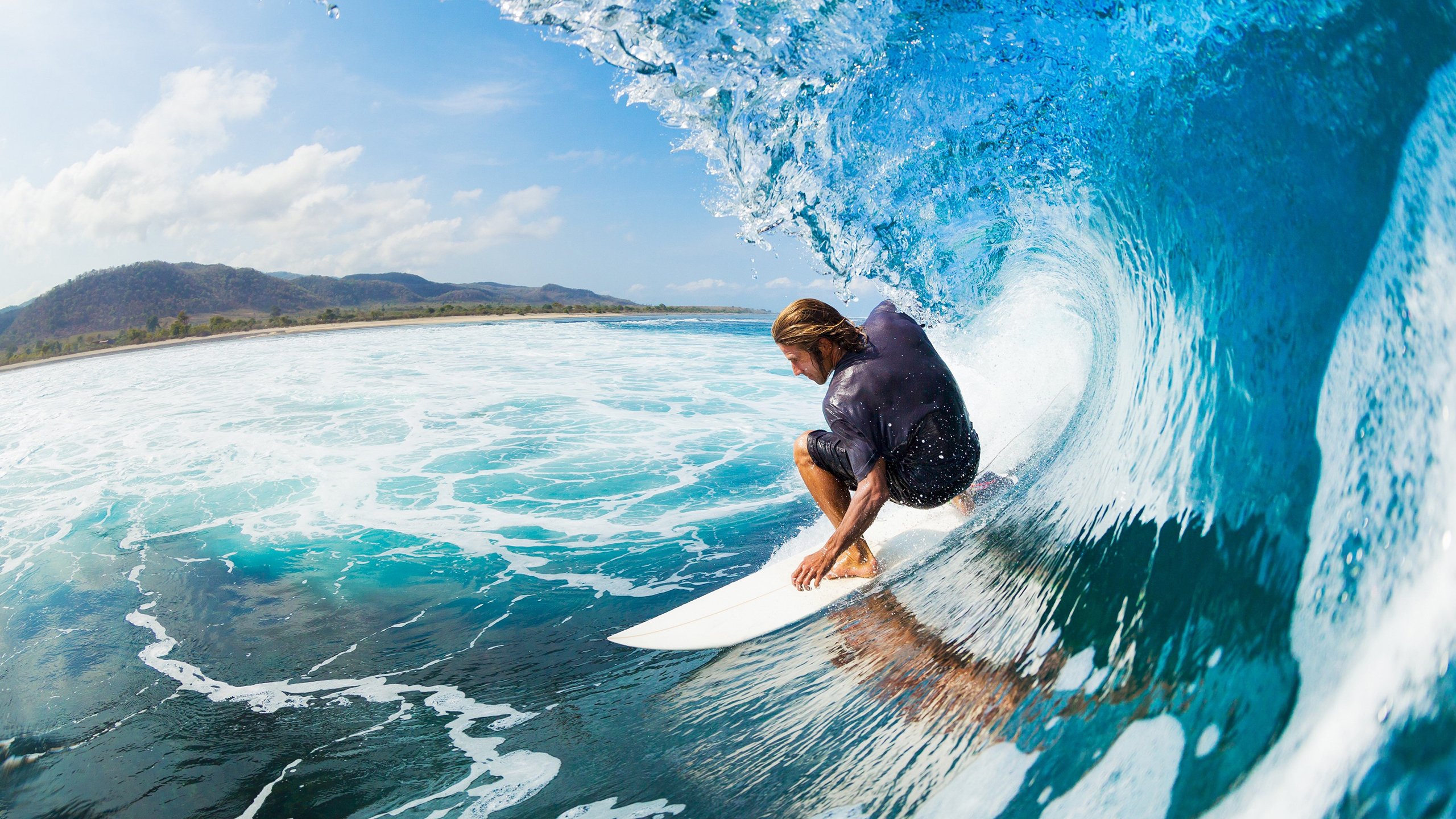 九游娱乐网站体验棒-“马科斯·莫奇的全场覆盖与领导能力,助力美洲狮队建立强大防线”