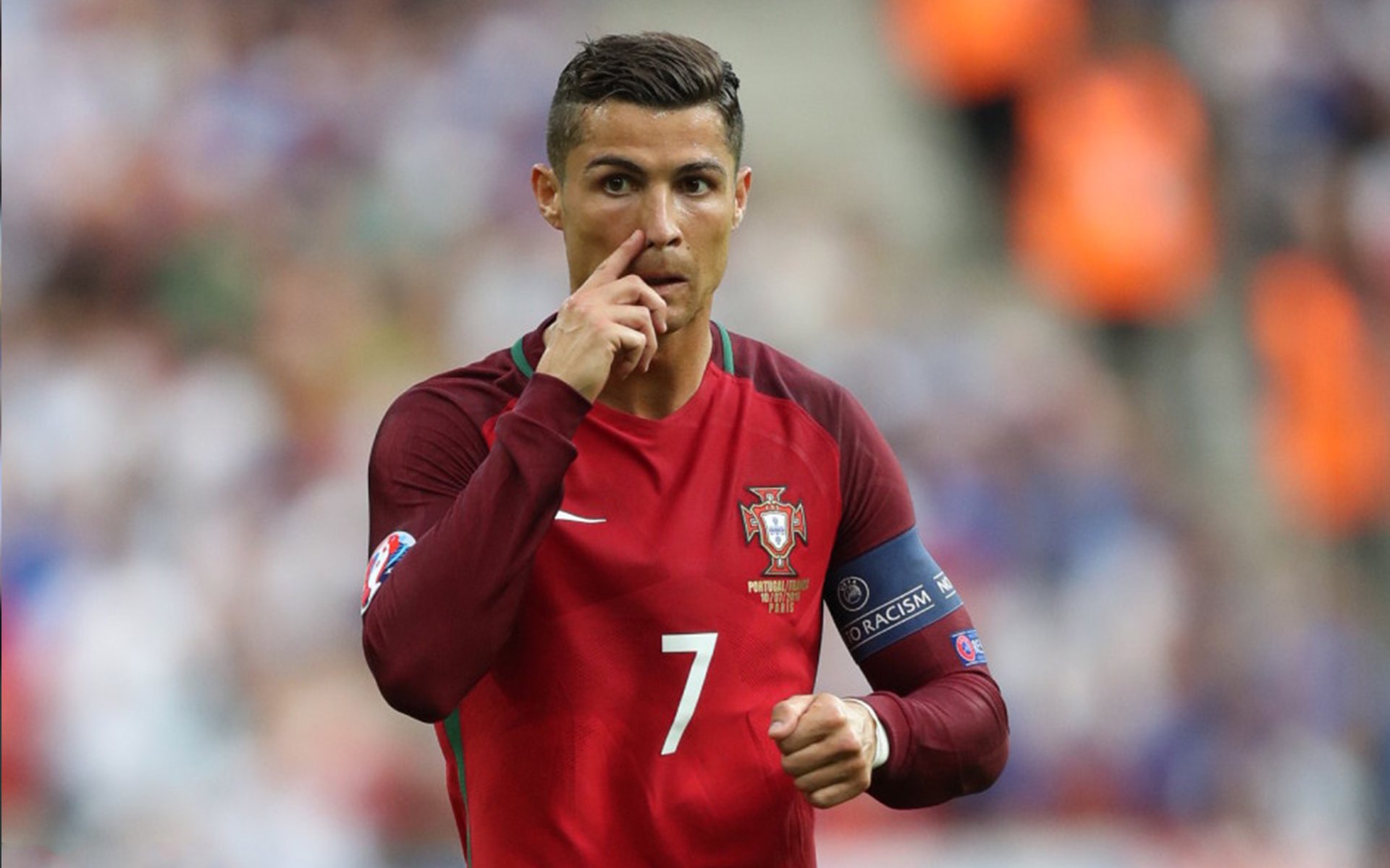 欧冠小组赛：法兰克福客平巴萨 关键战抢下宝贵客场积分